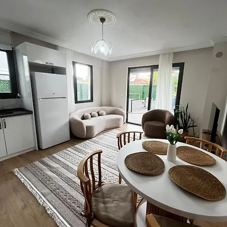 New With Garden For 4