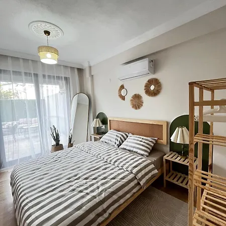 Apartment New With Garden For 4